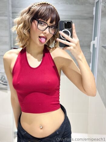 Emipeach1