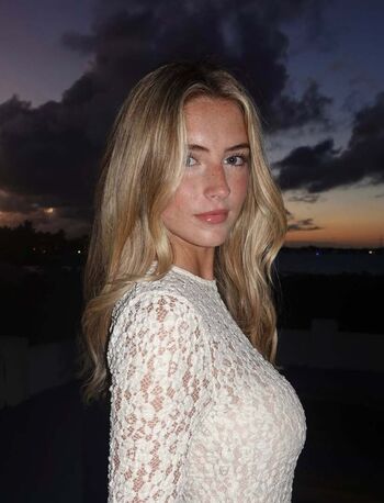 Emma Burnze