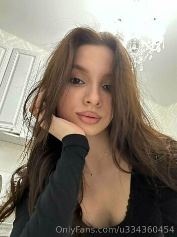 emma_emmyy