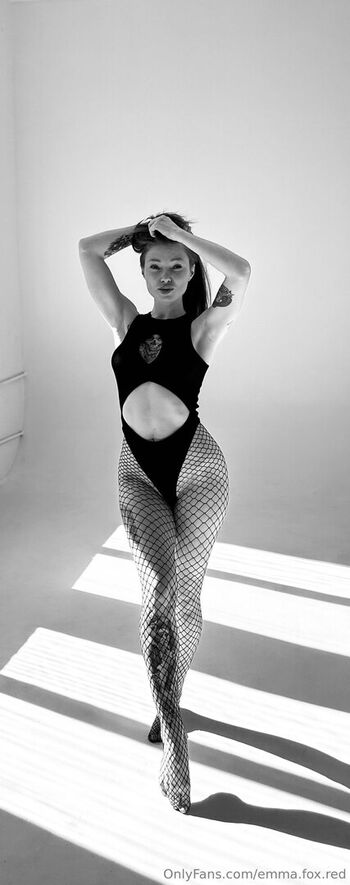 emma.fox.red