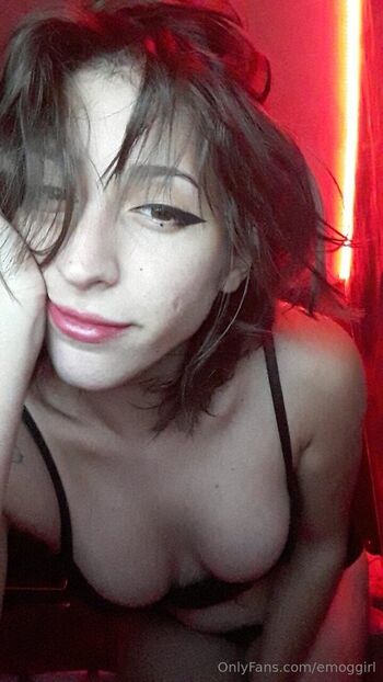emoggirl