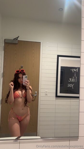 estelle-explores