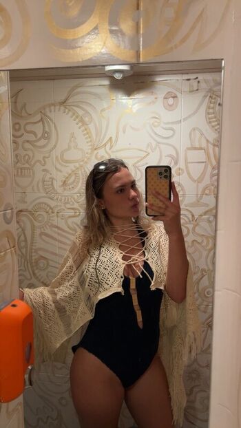 Ester Dobrik