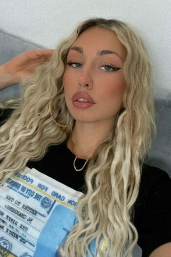 Estherjizz