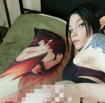 estherlynnriefree