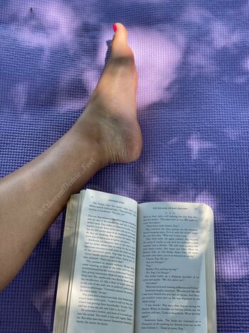 etherealdemie_feet