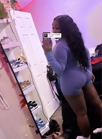 exclusive_nini1