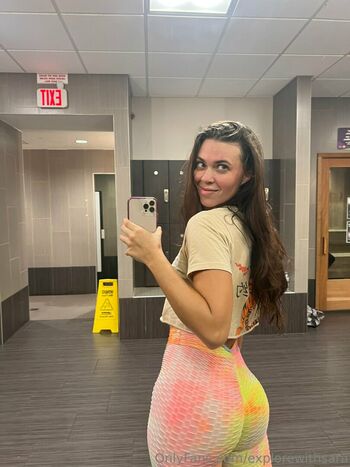 explorewithsara