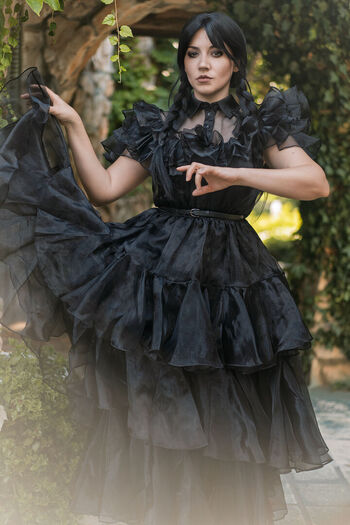 Ezy Summers Cosplay