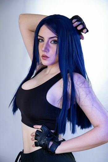 EzySummers Cosplay
