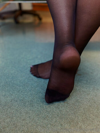 feetloretta