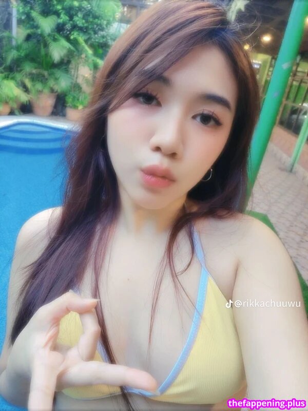 Filipina Cosplayers