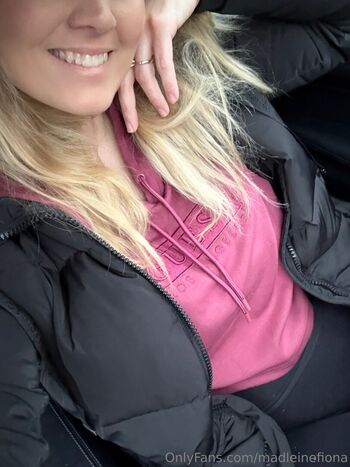 fiona_hotwife_free