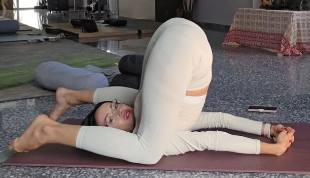 Flexible Beauties