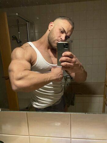 flexmusclegod