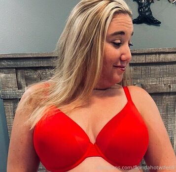 FloridaHotWife69