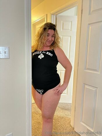 FloridaHotWife69