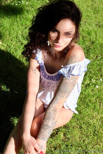 flowerava