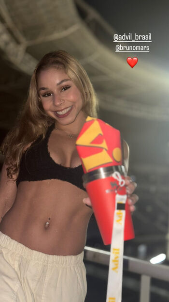 Flávia Saraiva