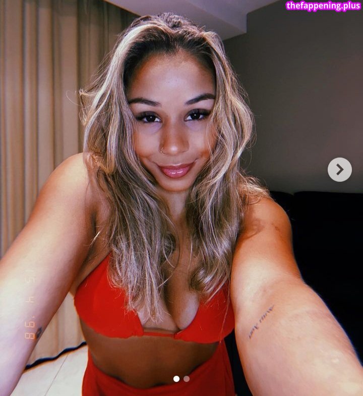 Flávia Saraiva