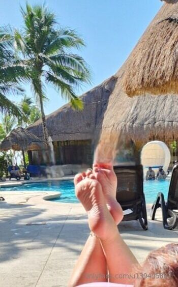 foot-mistress-miss-b