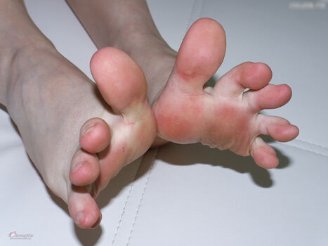 Footlovegirls
