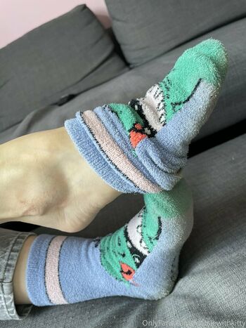 footsiewithkitty