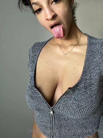 Foxybrown20