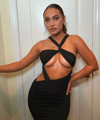 Francia Raisa