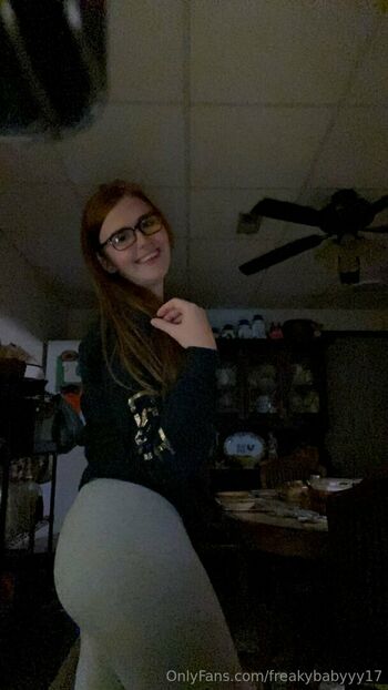 freakybabyyy17