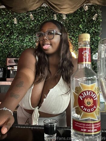 freebigtits6999