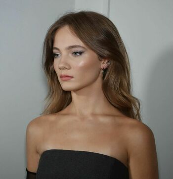 Freya Allan