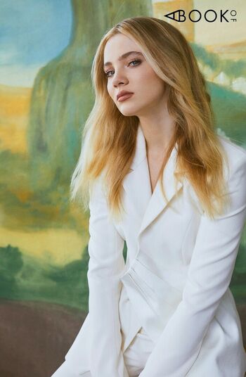 Freya Allan