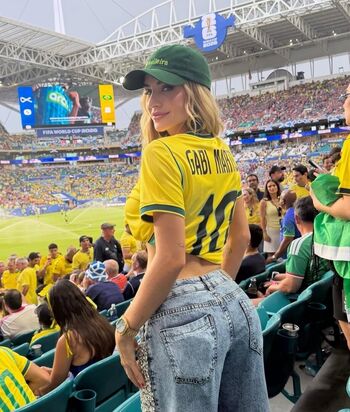 Gabi Martins