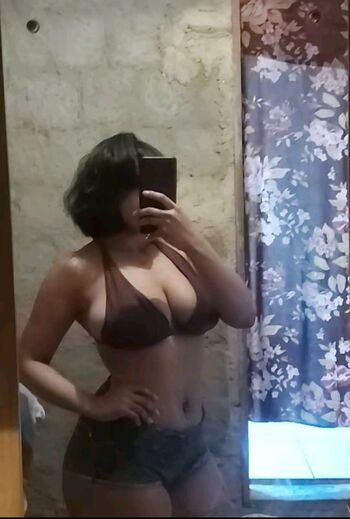 gabi_red18