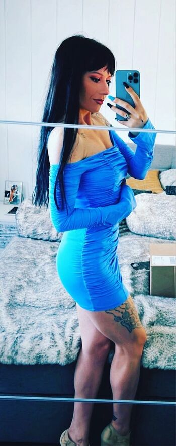 gelliii93_
