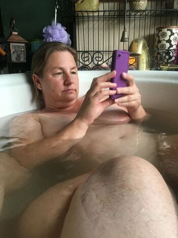 Georgia Wife