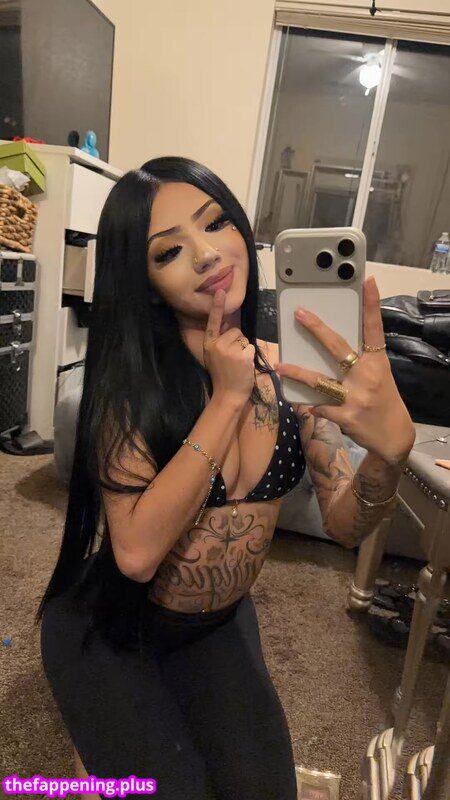 Ggzzmel Cacagirl Ggzmel / ggzmel / ggzzmell / https: Фото оголеного OnlyFans #26