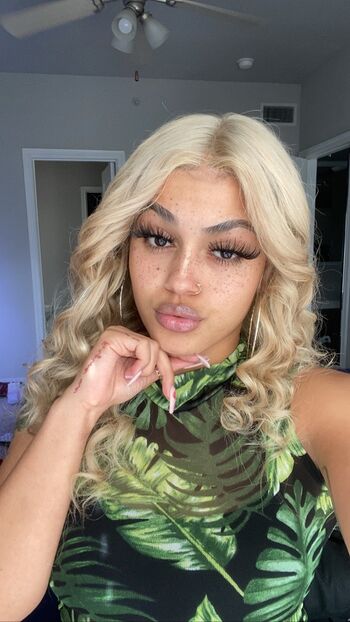 Ghana Mama