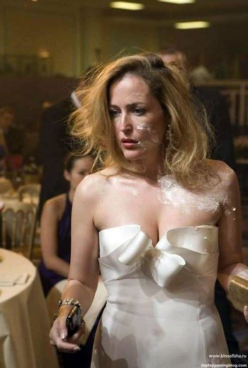 Gillian Anderson