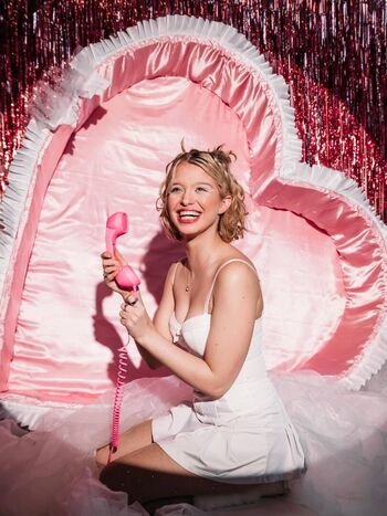 Gina Lynn/.Gina.Lynn