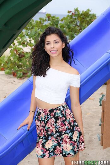 Gina Valentina