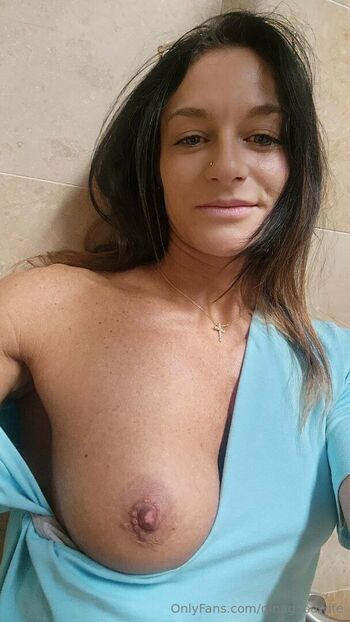 ginagoodwife
