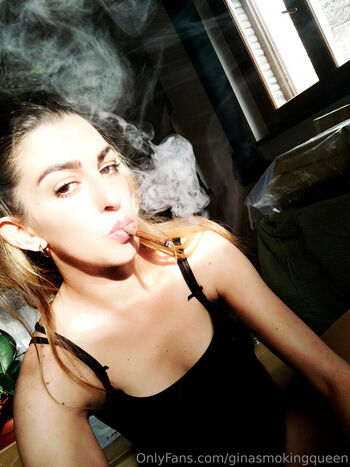 ginasmokingqueen