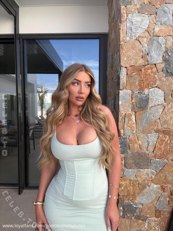 goddesshollyjones