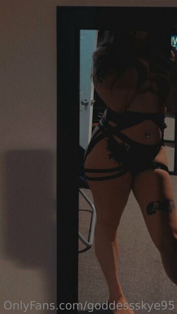 goddessskye95