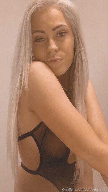 gorgeous_selfff