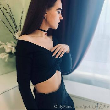 goth_ivy_vip