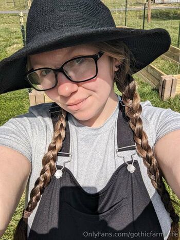 Gothicc Farm Wife
