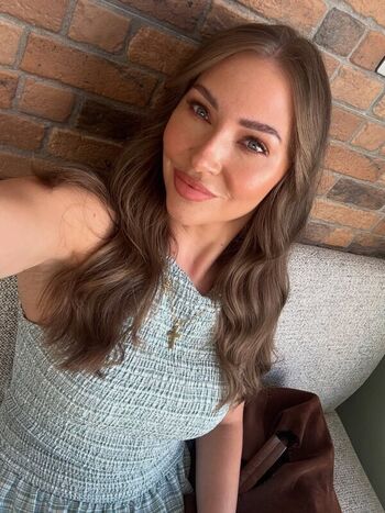 Gracie Lewis